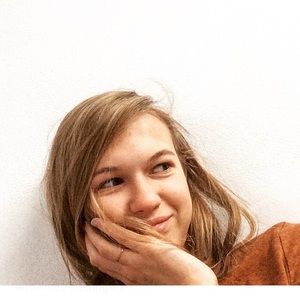 Meet your Posher, Maria